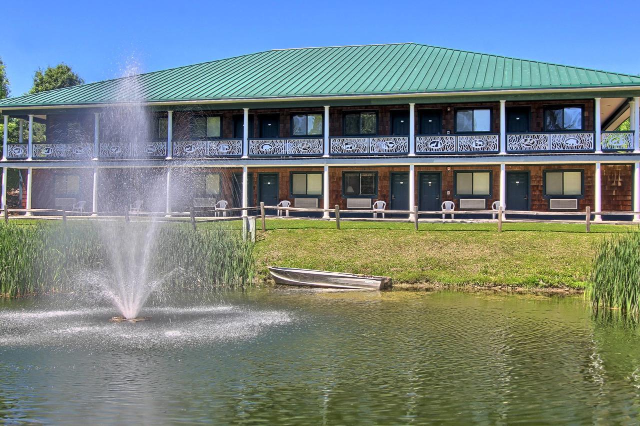 The Legend Cottage Inn Bellaire Экстерьер фото